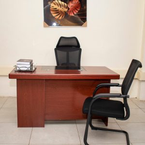 Quality Executive Office Table with Drawers in Kisumu