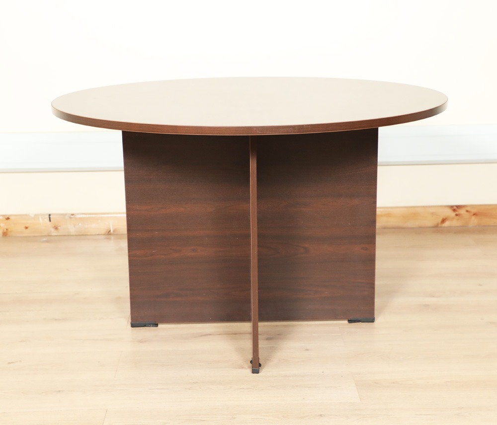 Round Conference Table - Wallnut