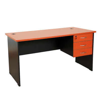 Quality 1.4m Office Desk in Kenya